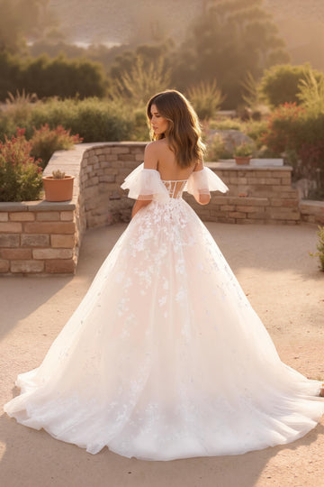 Ivoire Une Ligne Hors L’épaule Flutter Manches Court Train Robe De Mariée Avec Dentelle